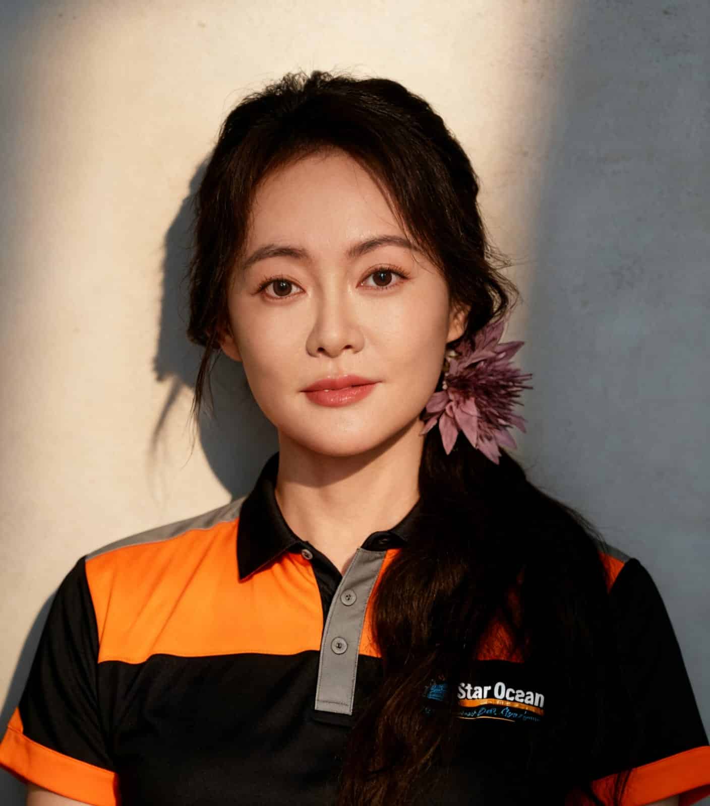 Jasmine Hew Customer service manager